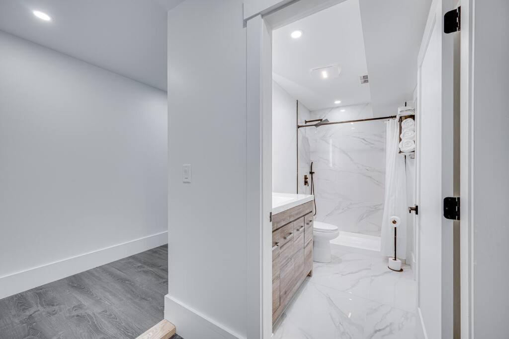 Ferienwohnung Modern Red Door Haven +5Mins To Boston Milton Exterior foto